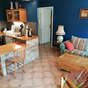https://lursuline-appartement-cosy-centre-ville.hotels-rhonealpes.com